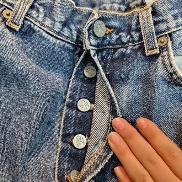 Vintage 90s Calvin Klein blue jeans size 34 - made in USA w button fly - Picture 3 of 12